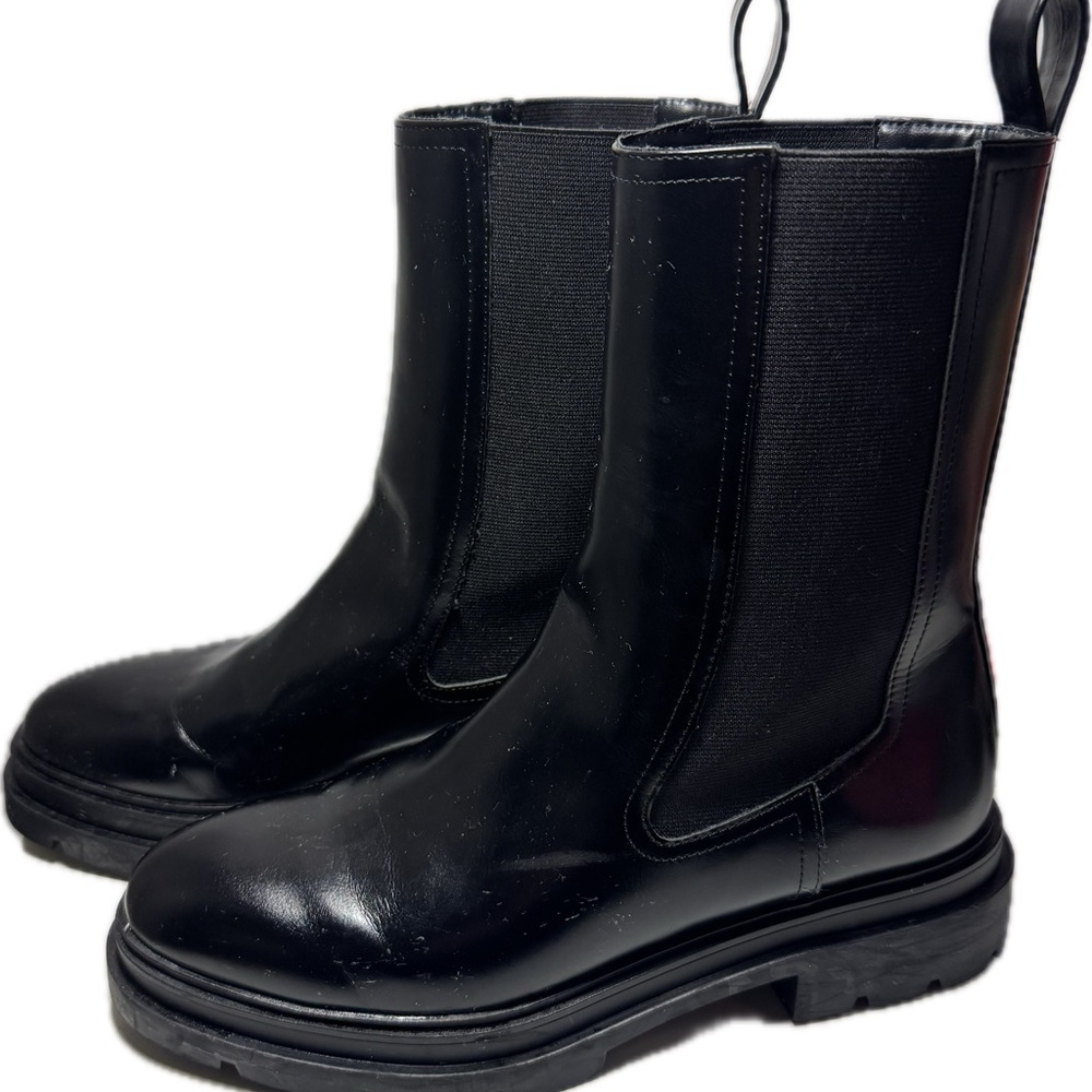 Zara Women's Black Ankle Boots - Picture 2 of 2